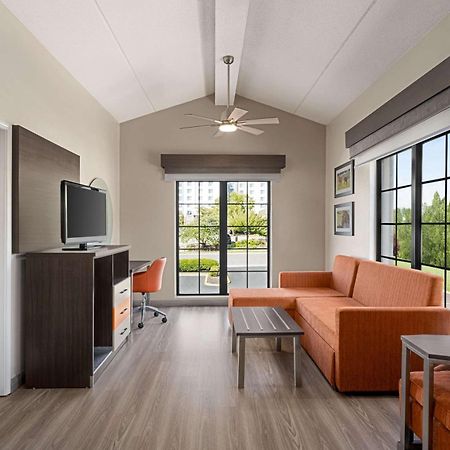La Quinta Inn Lexington-Horse Park Esterno foto