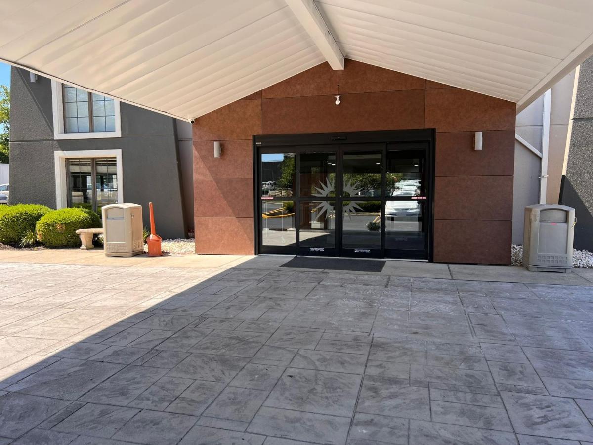 La Quinta Inn Lexington-Horse Park Esterno foto
