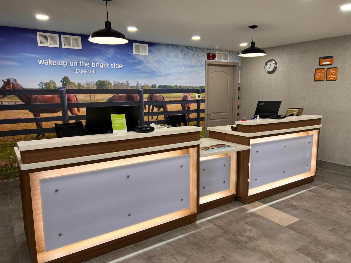 La Quinta Inn Lexington-Horse Park Esterno foto
