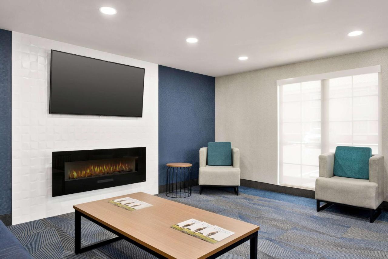 La Quinta Inn Lexington-Horse Park Esterno foto