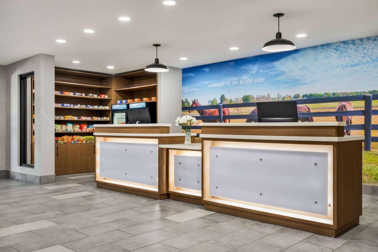 La Quinta Inn Lexington-Horse Park Esterno foto