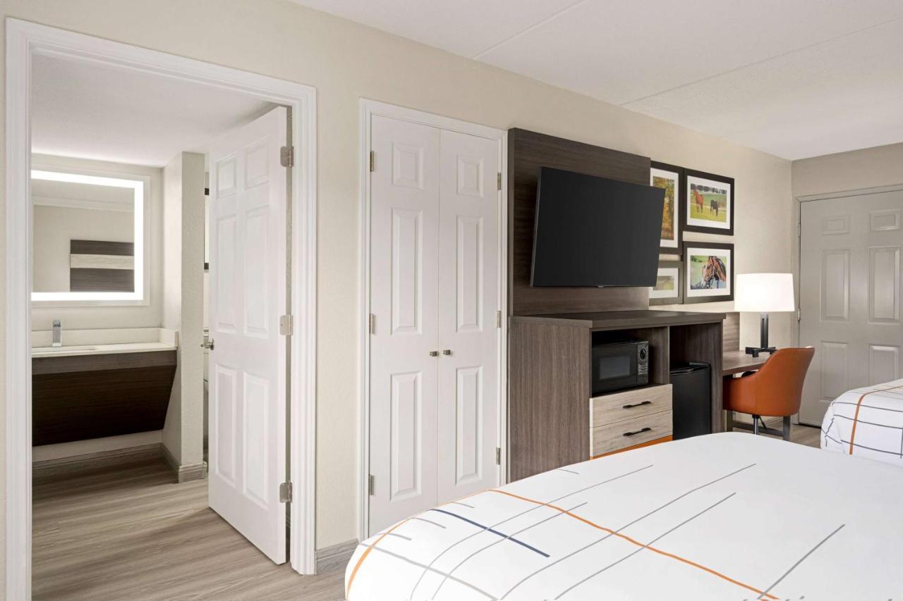 La Quinta Inn Lexington-Horse Park Esterno foto