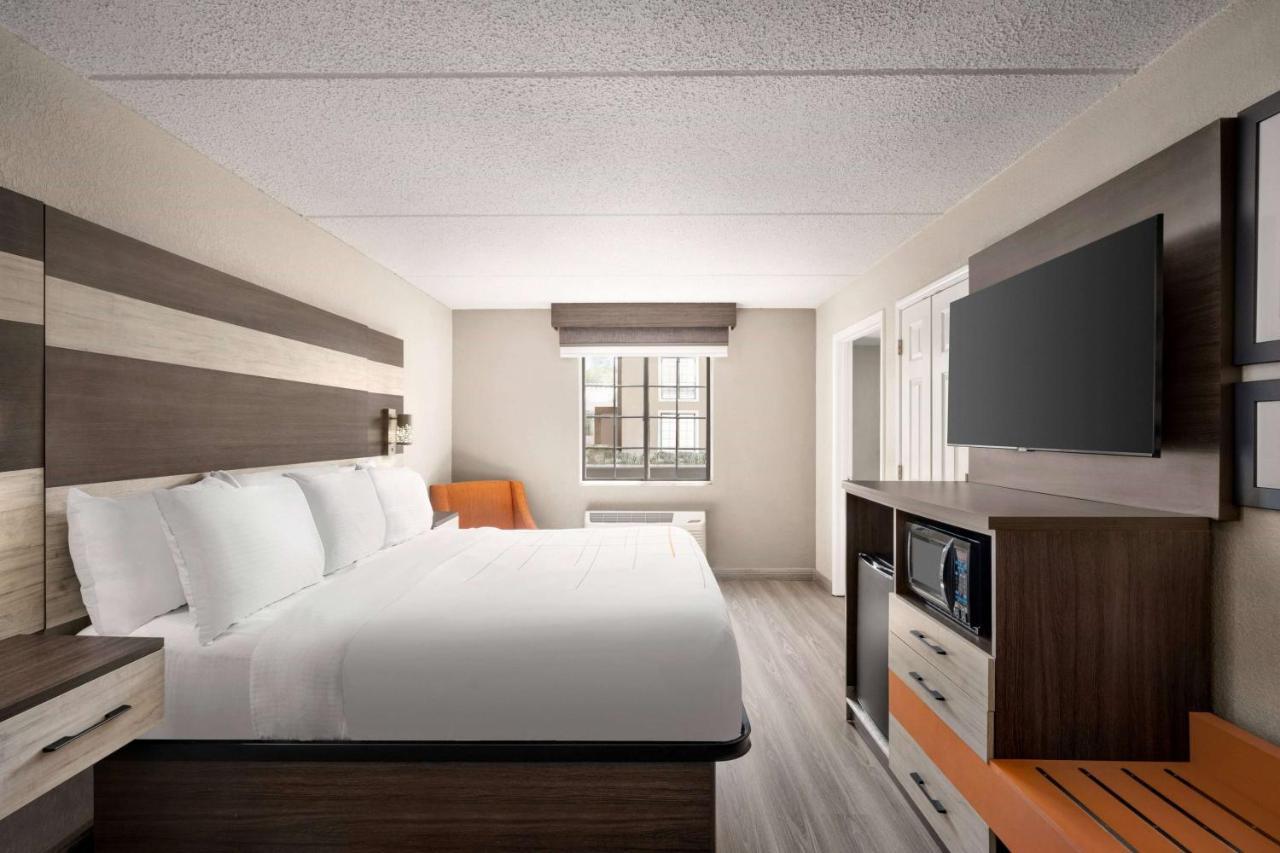 La Quinta Inn Lexington-Horse Park Esterno foto